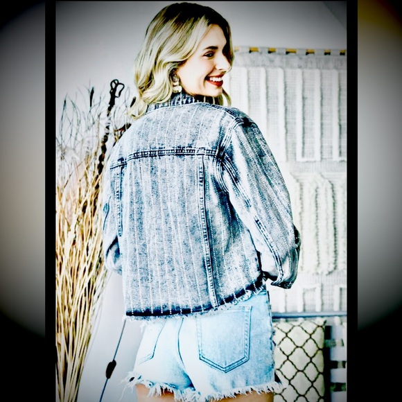 Boyish Jackets & Blazers - NWT Boyish The Harvey Cropped Denim Jacket